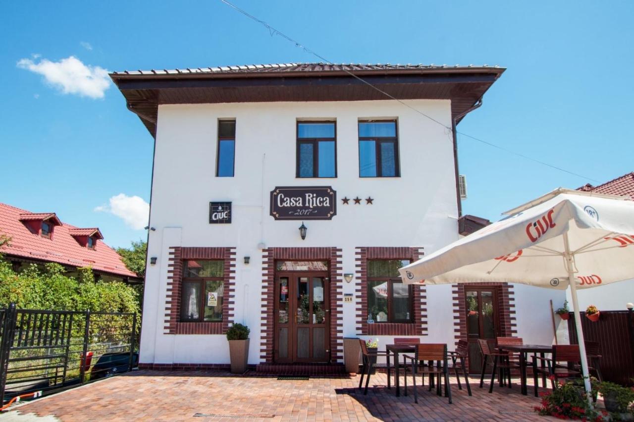 Pensiunea Casa Rica Călimăneşti Екстериор снимка